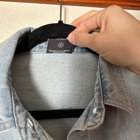 Cropped Light Blue Denim Jacket with Patch Pockets - Women's Jean Jacket - Picture 3 of 5